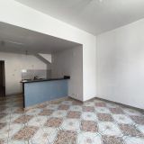 Immeuble / 250 m² / 368 421 € / AMBONNAY